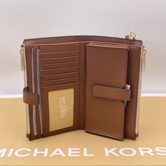 MICHAEL KORS JAYCEE MEDIUM
BACKPACK and Wallet Set VANILLA New - Picture 8 of 14